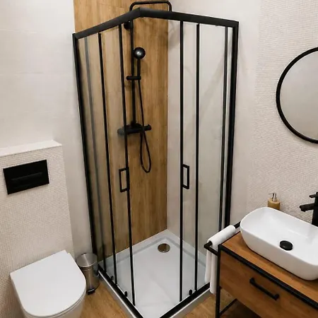 شقة Modern 4-room With Elevator, 3 Balconies *