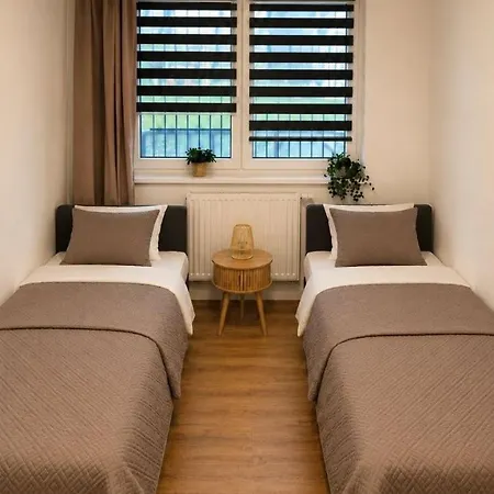 شقة Modern 4-room With Elevator, 3 Balconies كراكوفيا